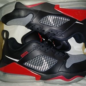 Nike Jordan Mars 270 Low (GS) Black Youth shoe sz 6.5